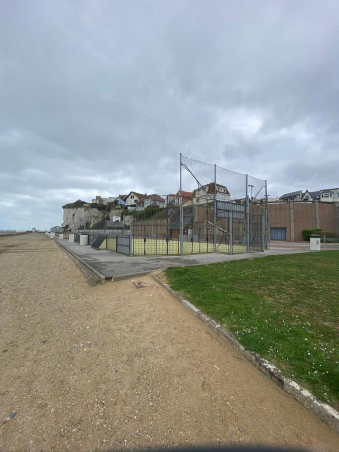 Les Cygnes De Criel-Sur-Mer Bagian luar foto